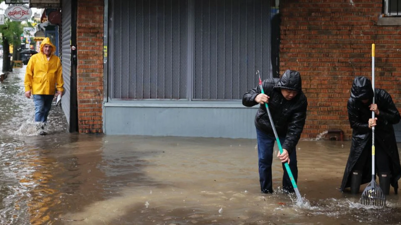How do you prepare a city like New York for major floods?
