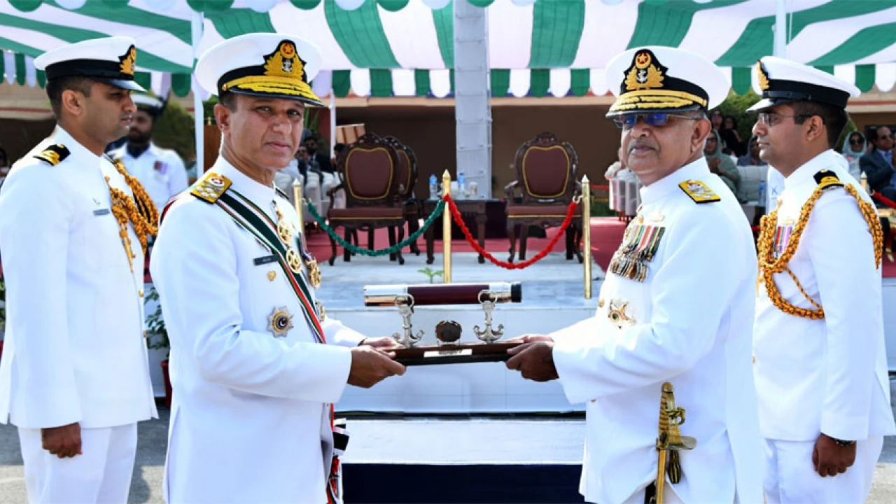 Admiral Naveed Ashraf takes charge as 23rd Naval Chief