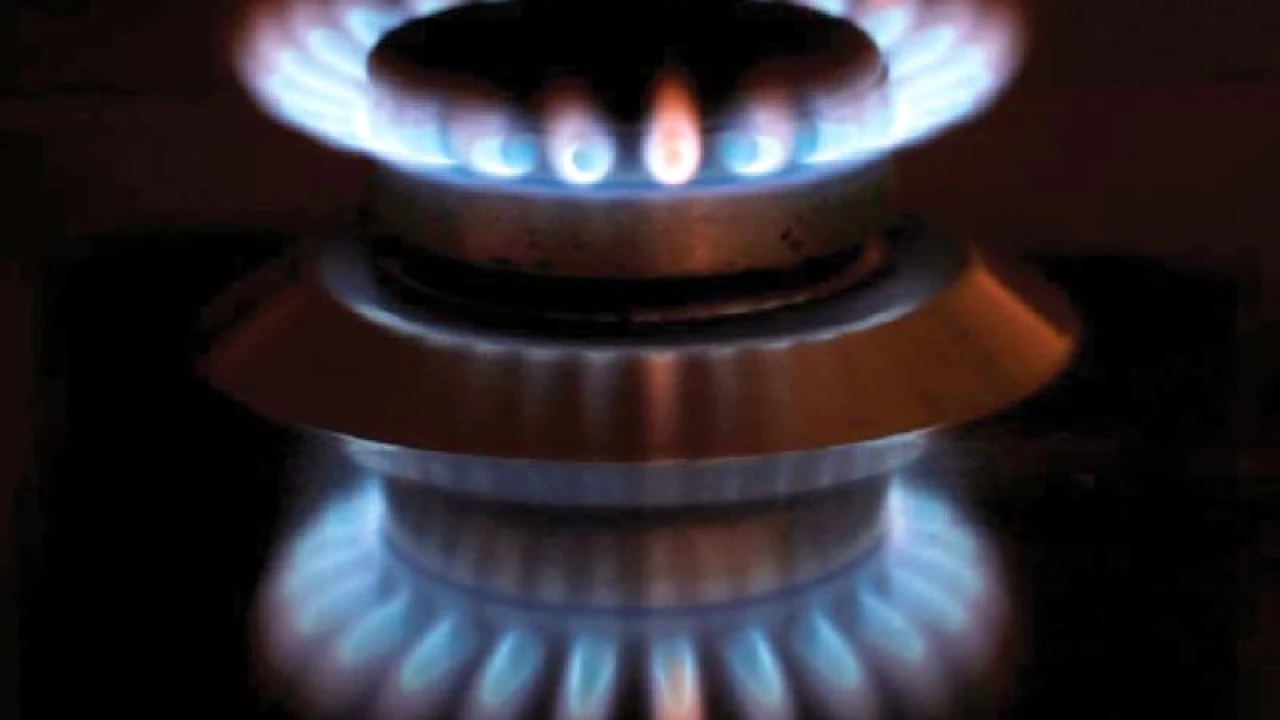 Interim govt considers up to 200% Gas tariff hike