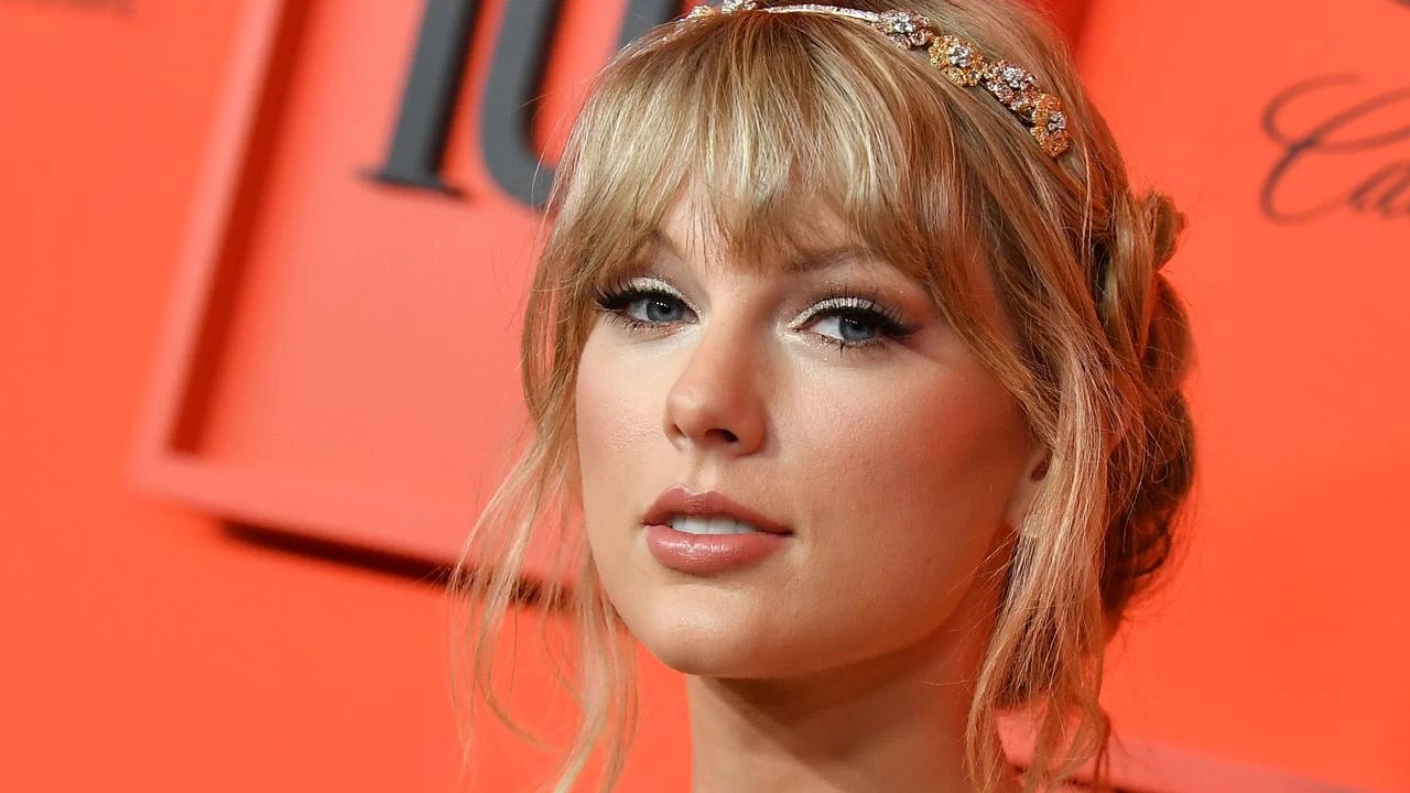 Taylor Swift unveils early premiere of 'The Era Tour Concert' film