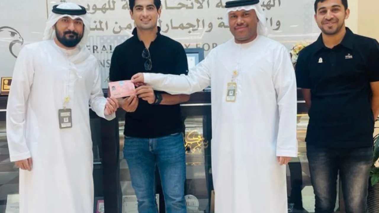 Naseem Shah gets UAE golden visa