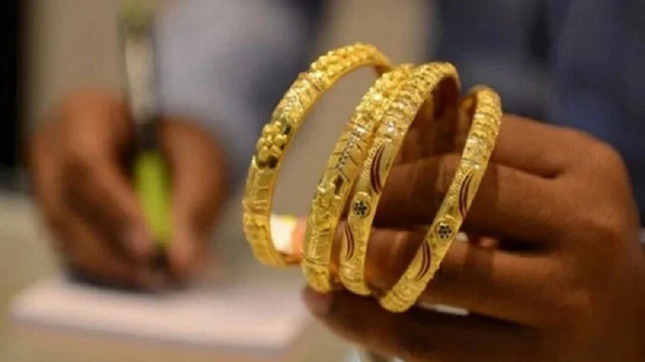 Gold prices drop across the country