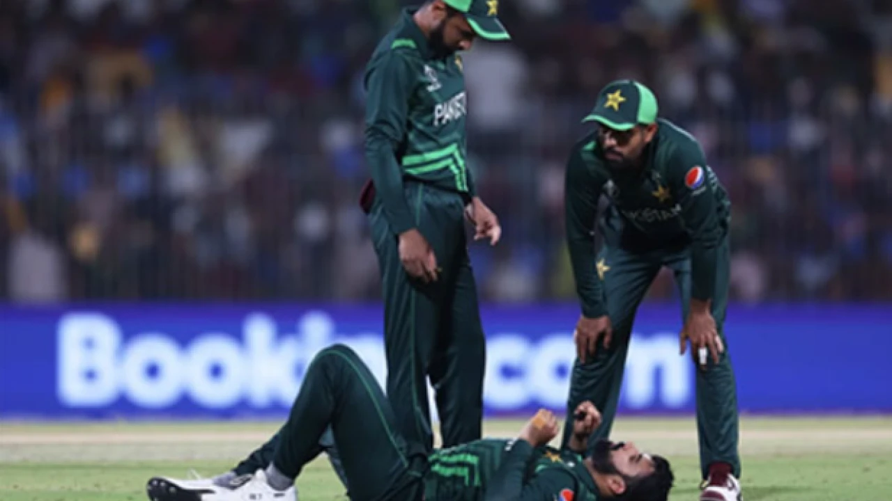 Umar Gul expresses doubts about nature of Shadab’s injury