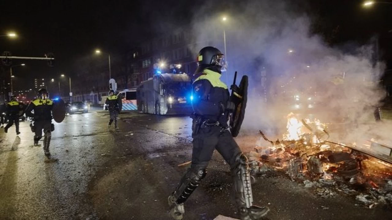 Fresh Covid protests in Netherlands turn violent