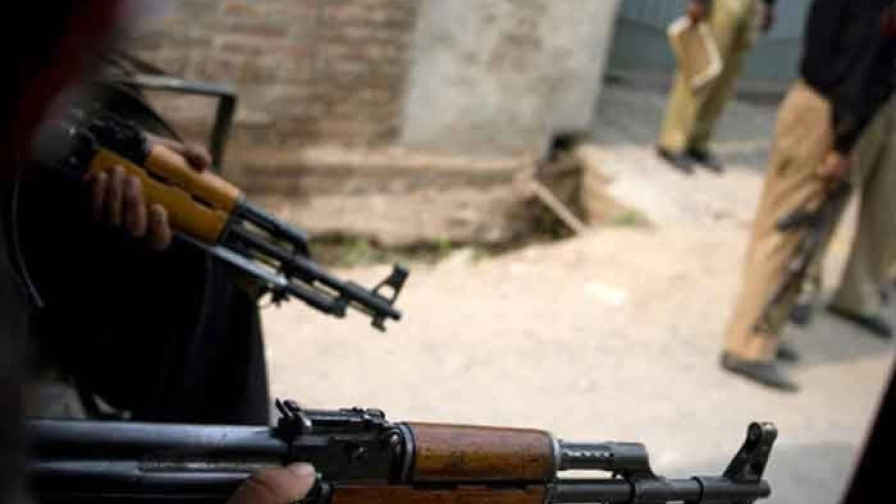 Cop, four laborers killed in Turbat police station attack