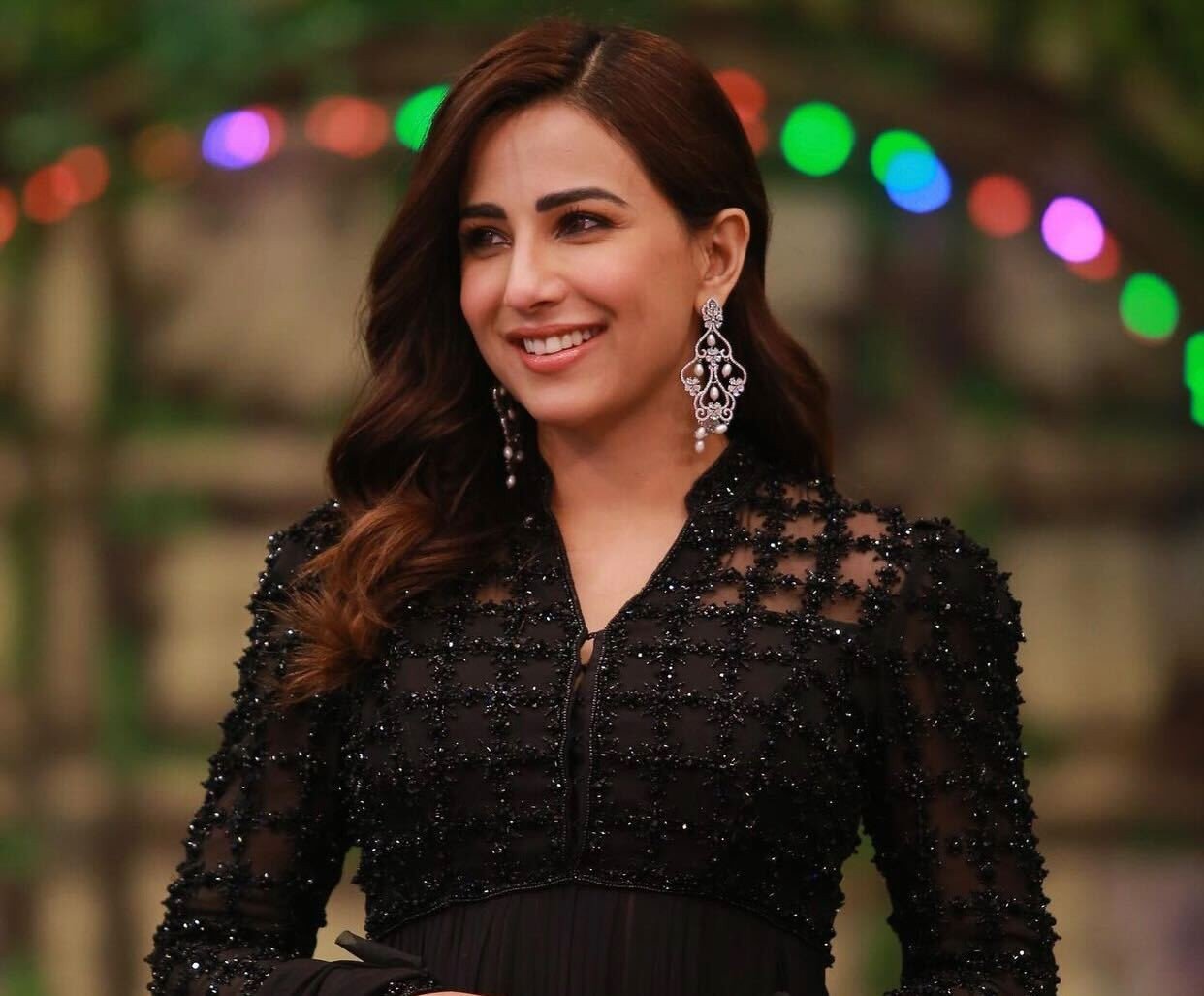 Ushna Shah finds distinctive presence of religious colors in national ...