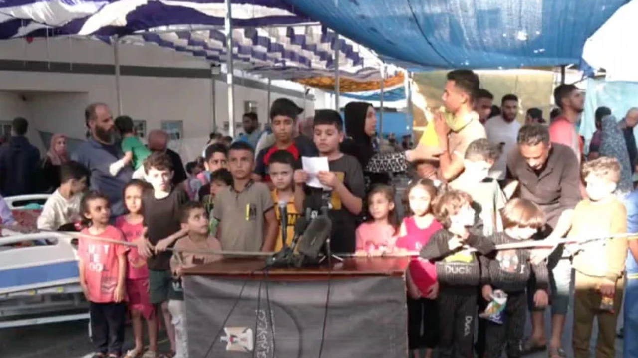 'Israel is starving us': press conference of Palestinian kids