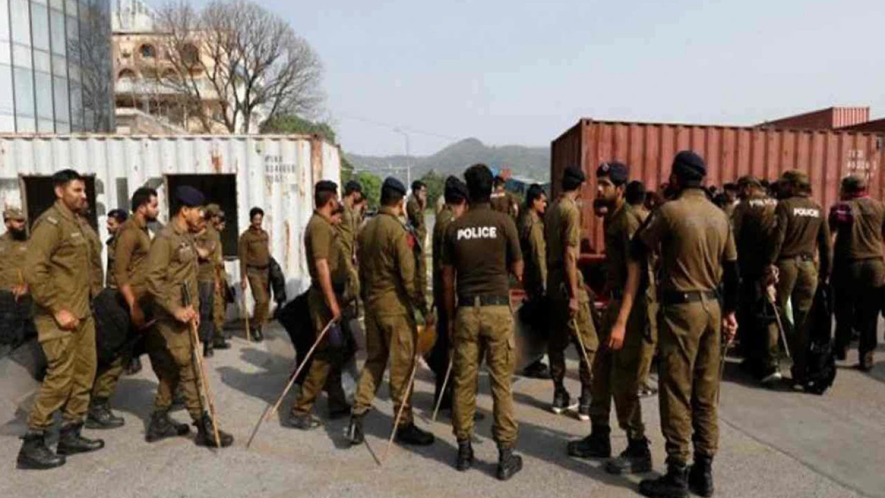 Police crackdown to impose Section 144 in Lahore