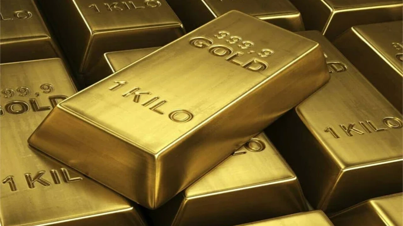 Gold price increases by Rs1300 per tola in Pakistan