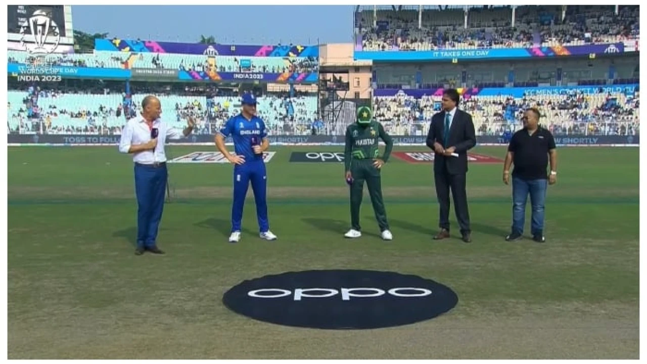 England wins toss, opts to bat against Pakistan