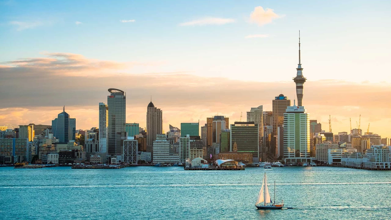 New Zealand to stay closed to foreigners for another 5 months