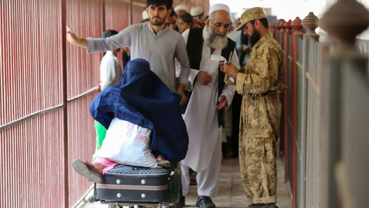 افغانوں کی واپسی کے بعد غیر قانونی مقیموں کی واپسی کا سلسلہ جاری ہے