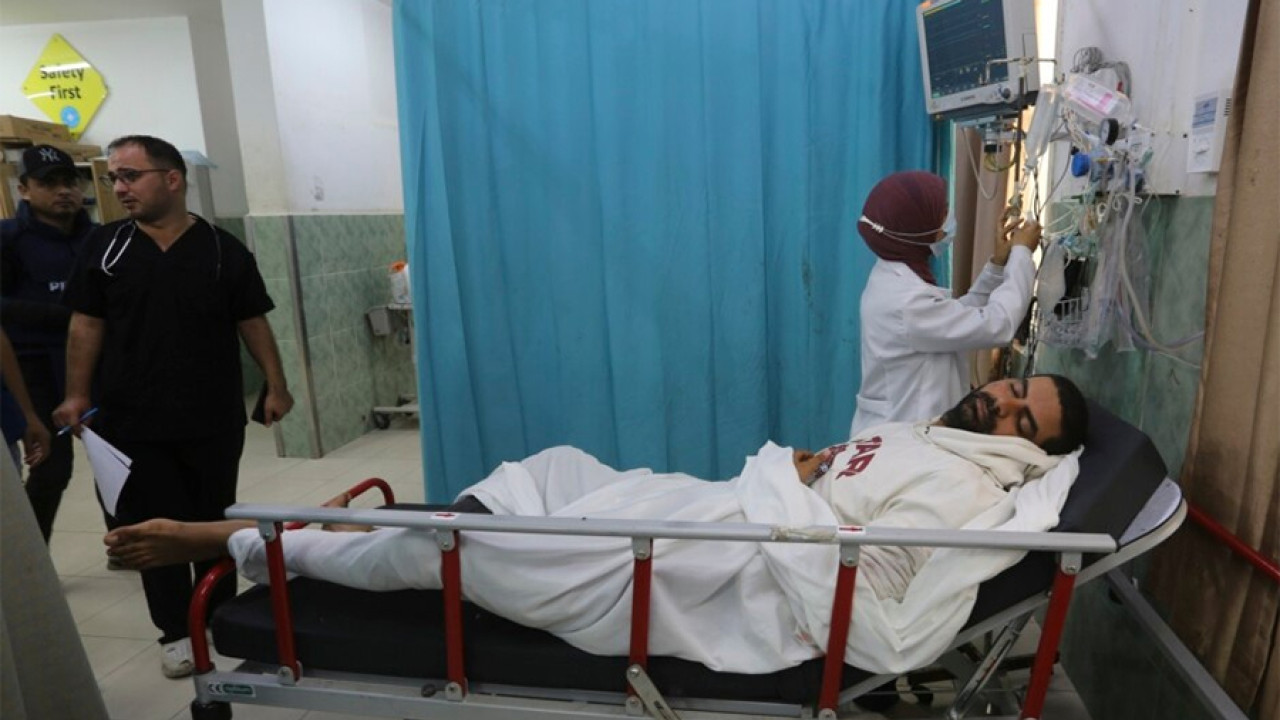 رفح کراسنگ سے اماراتی فیلڈ ہسپتال کی غزہ منتقلی