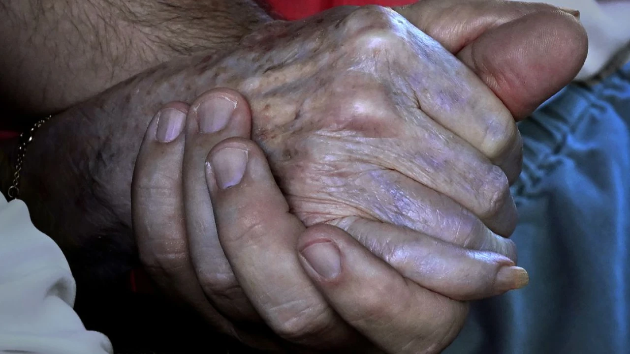 Many Americans with dementia can’t get the hospice care they need