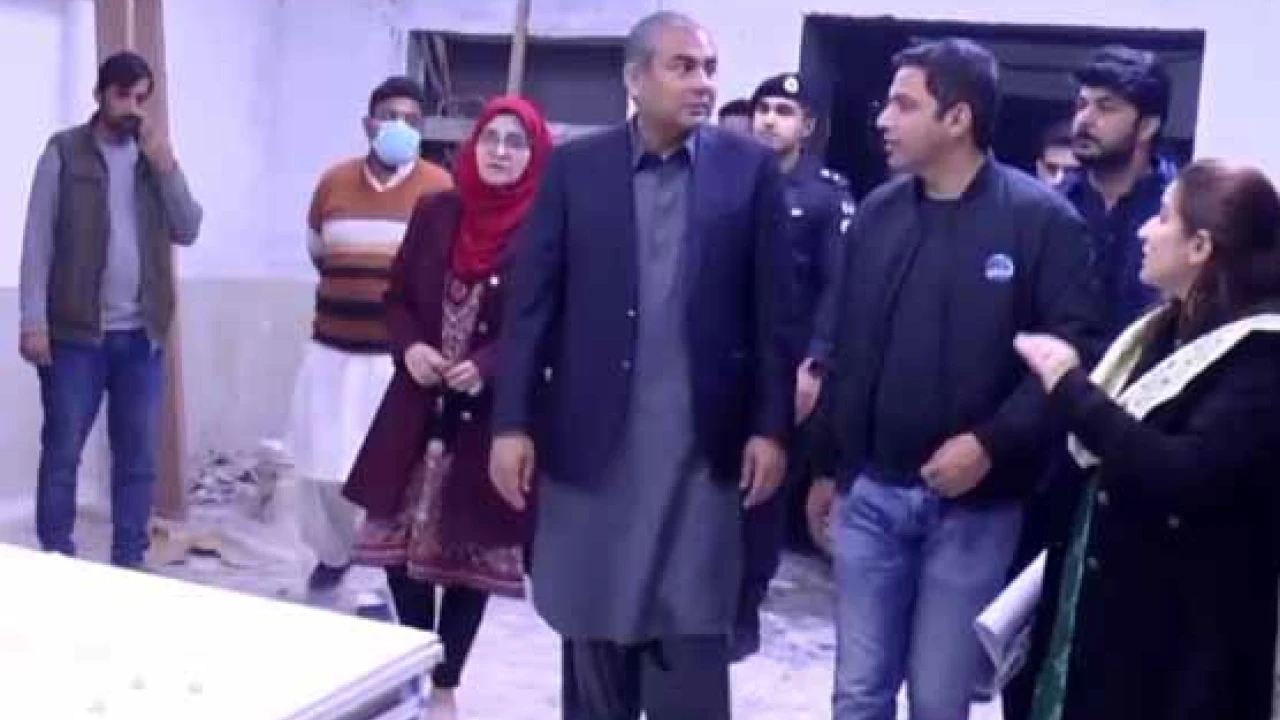 CM Punjab visits Mayo Hospital, reviews the upgrading work 