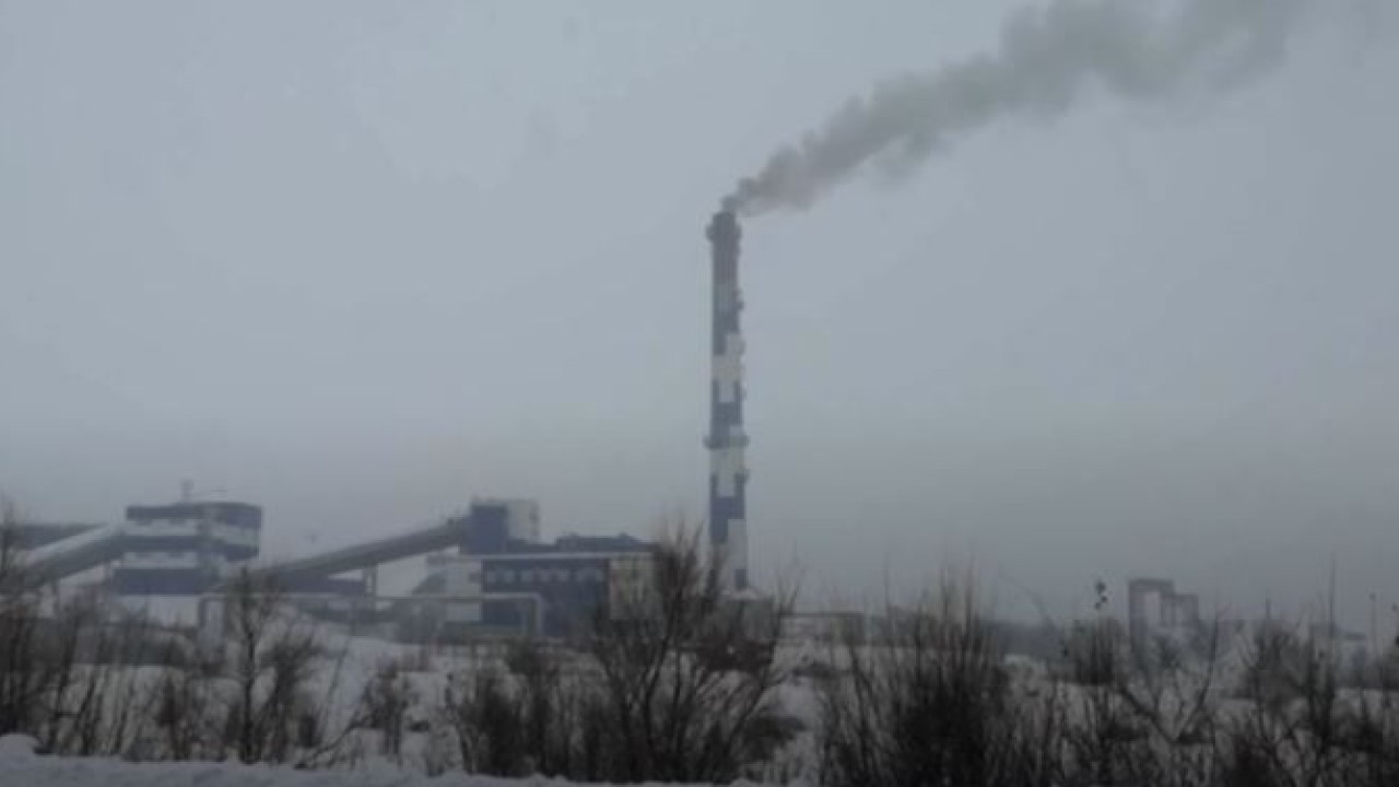 11 dead in Russian mining accident, rescue team goes missing