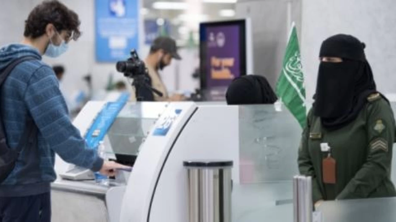 Saudi Arabia announces resumption of direct flights from Pakistan: Fawad