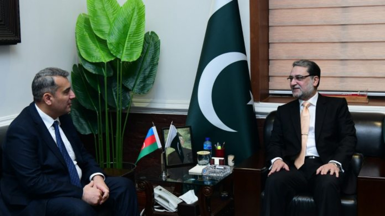 وزیر دفاع لیفٹیننٹ جنرل(ر) انور علی حیدر سےآذربائیجان کے سفیرسے ملاقات