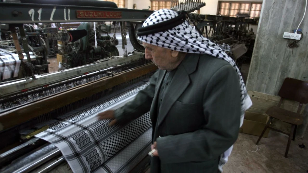 How the keffiyeh became a symbol of the Palestinian cause
