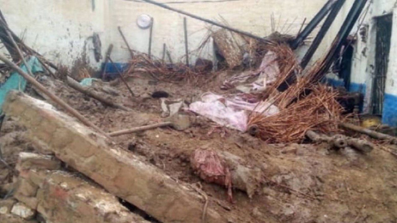 دادو: مکان کی چھت گر گئی  ، 2 خواتین جاں بحق