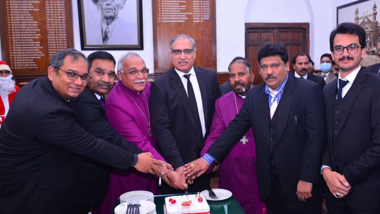 LHC CJ hosts Christmas event, assures minorities of equal rights