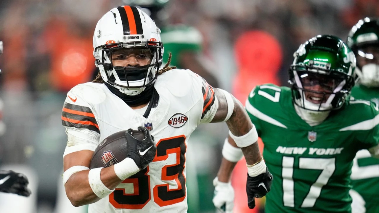 Browns display early offense with touchdowns by Jerome Ford, Kareem Hunt