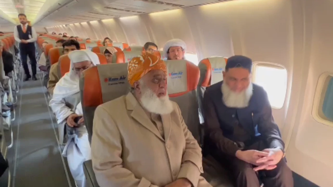Maulana Fazl arrives in Kabul on invitation of Afghanistan’s govt