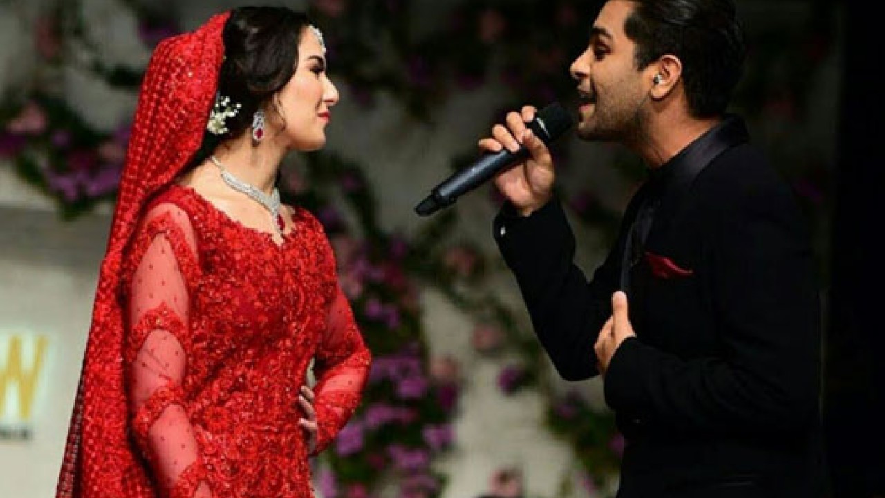 عاصم اظہر کے کنسرٹ پر ہانیہ عامر کی شرکت، ویڈیو وائرل