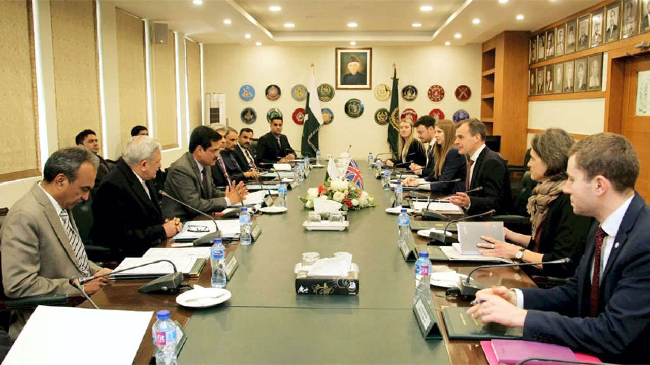 Pakistan, Britain agree to jointly counter terrorism, human trafficking