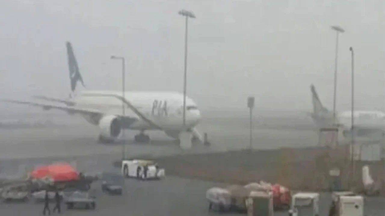 Fog: 14 flights cancelled, three diverted in Punjab