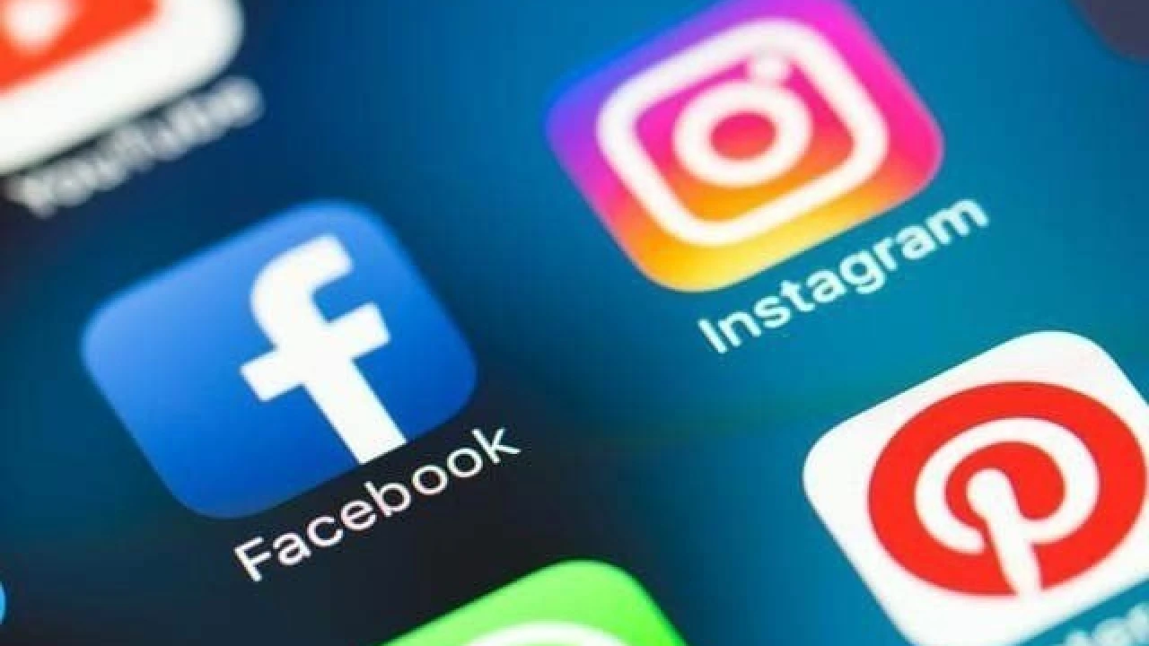 Social media platforms face disruption in Pakistan