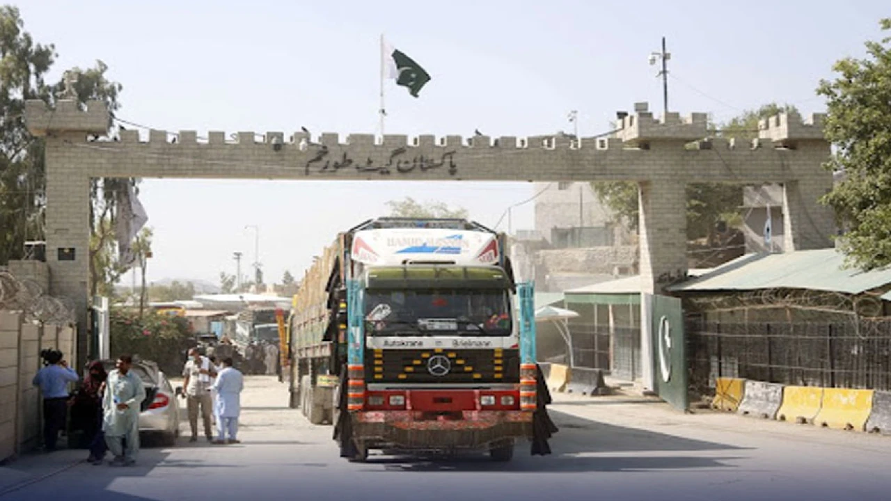 Pak-Afghan Torkham border re-opens for trade activities