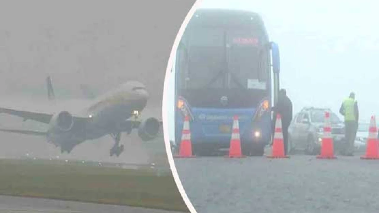 Heavy fog: Many flights canceled, motorways closed