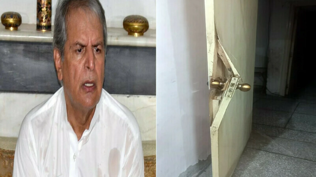 Police raid Javed Hashmi’s house