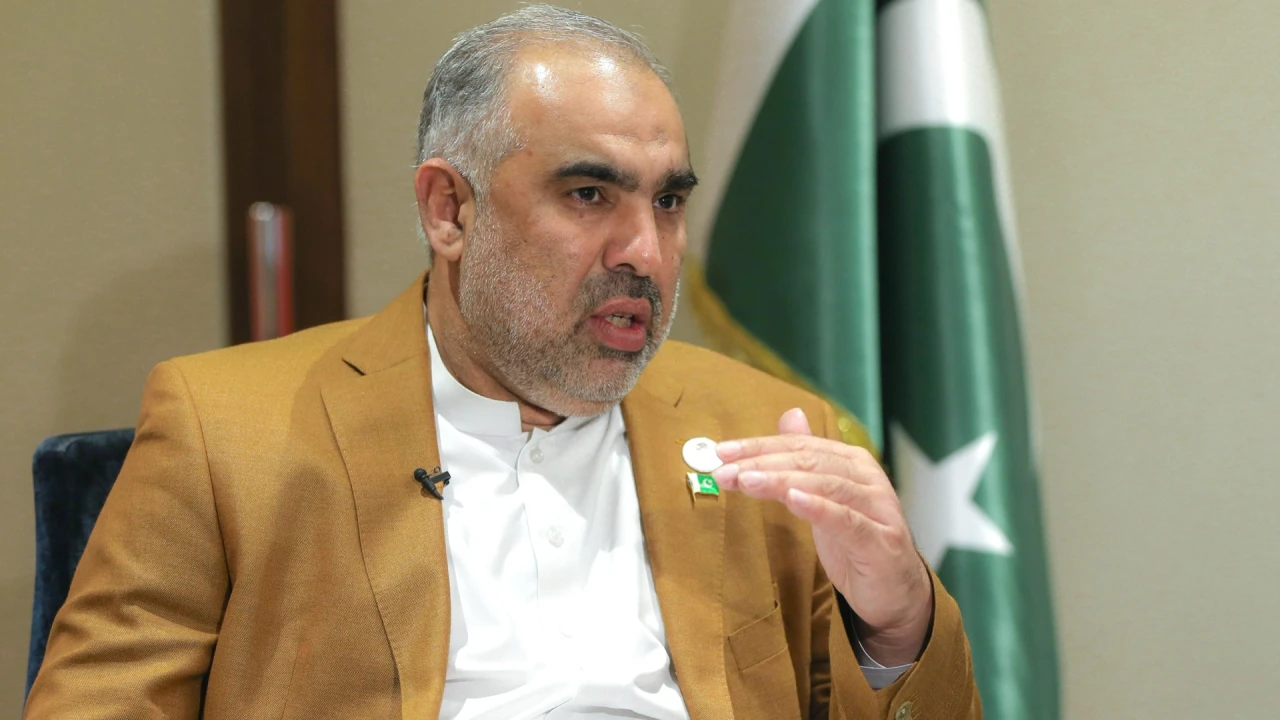 Asad Qaiser criticizes Maulana Fazl-ur-Rehman