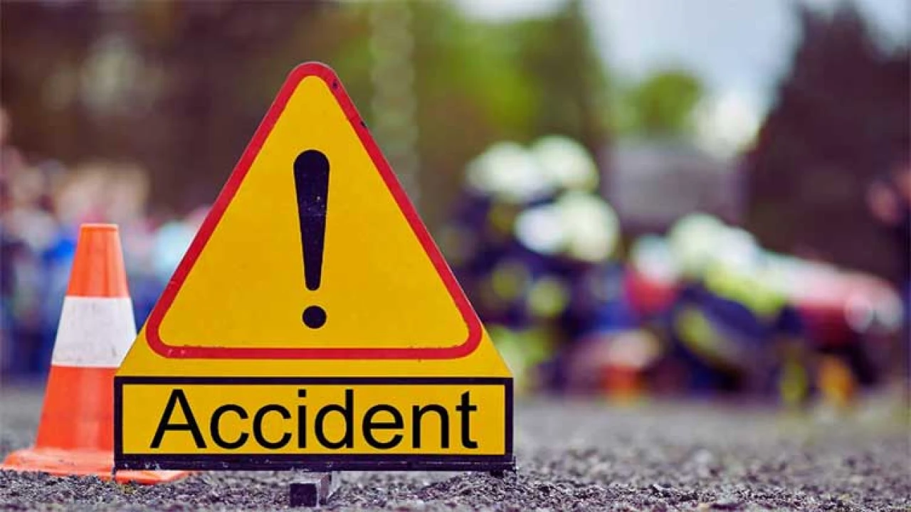 Couple killed in traffic accident near Bhalwal highway