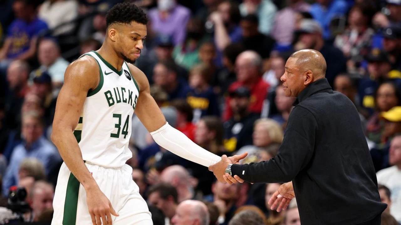 Bucks preach patience after losing Rivers' debut