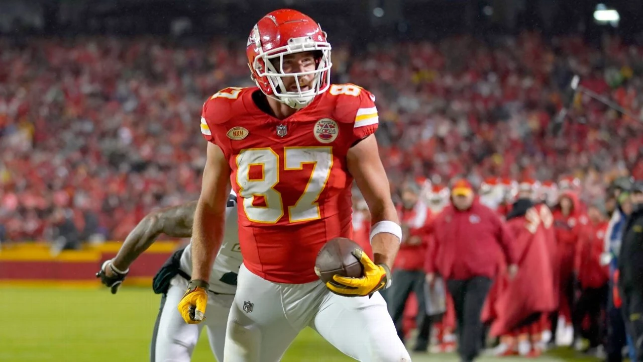 Books fear big SB for Kelce as bettors back TE