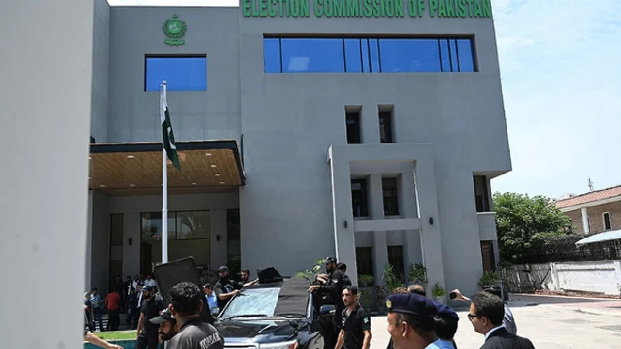 ECP bars to issue final results of Punjab assembly’s three seats
