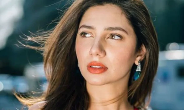 Mahira Khan speaks up about pregnancy speculations