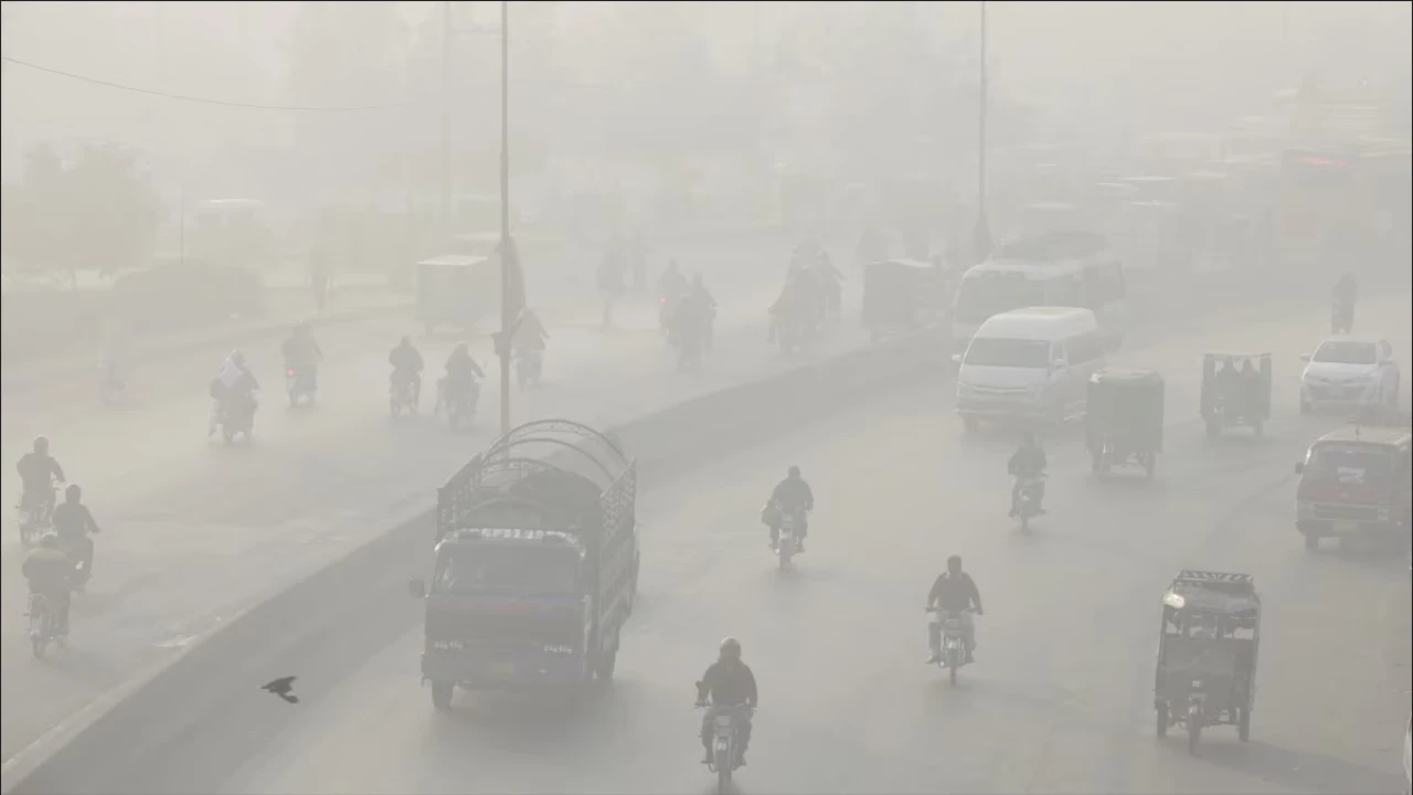 Lahore ranked first as most polluted cities in world