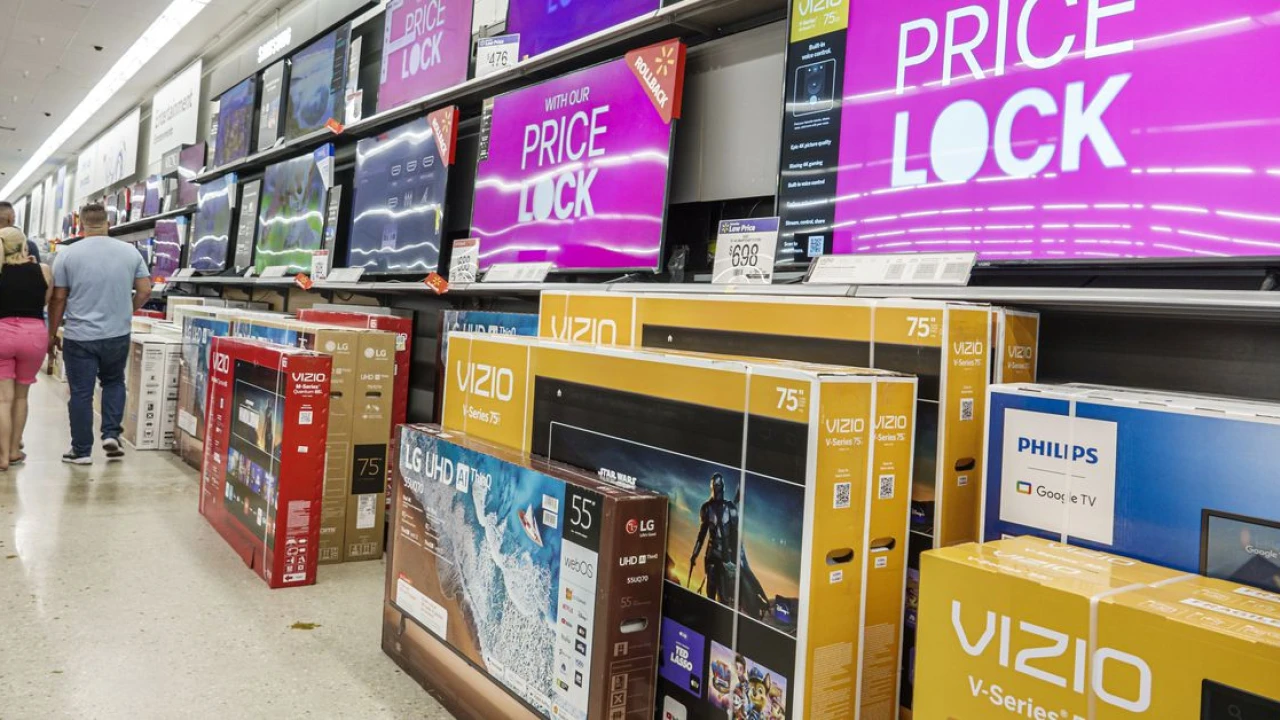 Walmart might buy Vizio to win the fight over cheap TVs