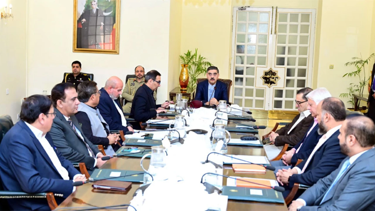 Caretaker PM vows to continue making efforts to solve country’s economic problems