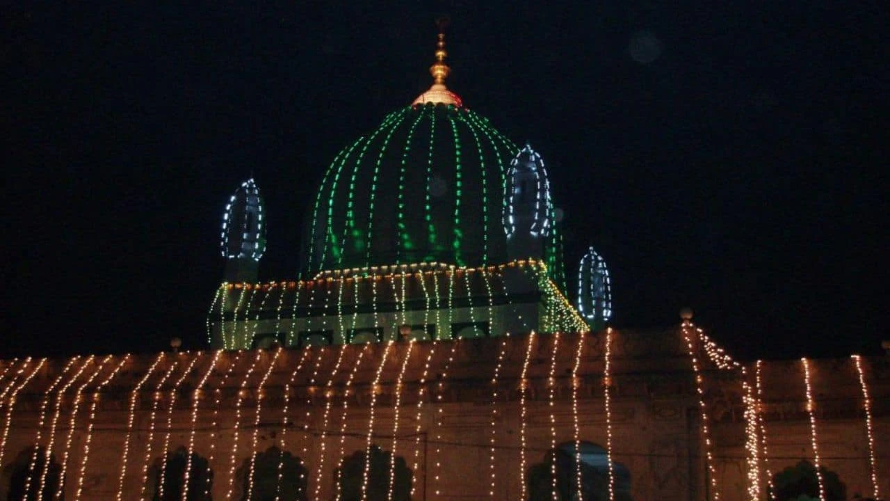 Applications invited for Mujadid Alif Sani Urs in India
