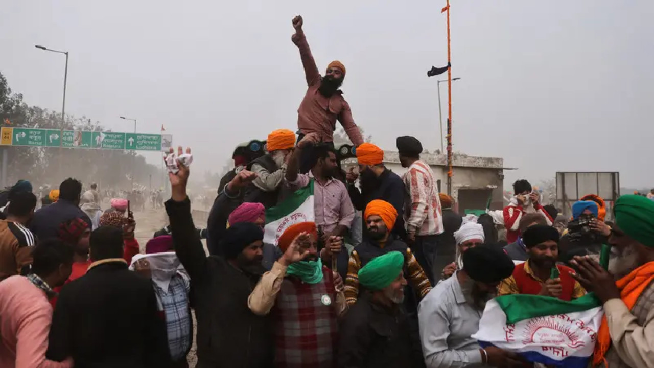 حکومتی پیشکش مسترد، بھارتی کسانوں کا نئی دہلی تک مارچ جاری رکھنے کا اعلان