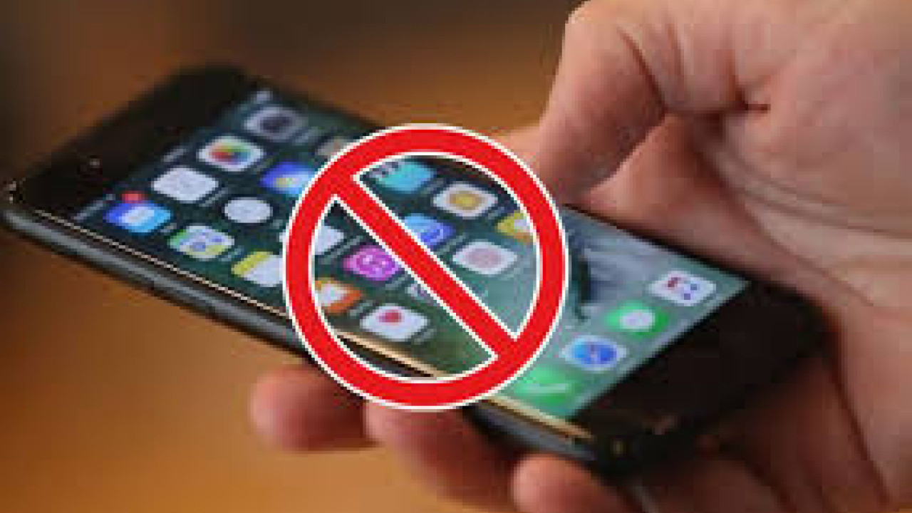 خیبر پختونخواہ:  اسکولوں میں موبائل فون کے استعمال پر پابندی