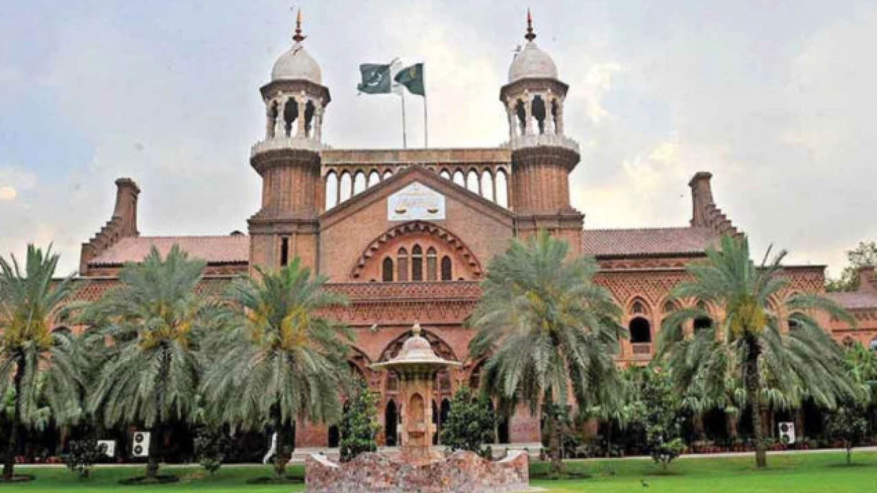 LHC issues arrest warrant of Moonis’ wife