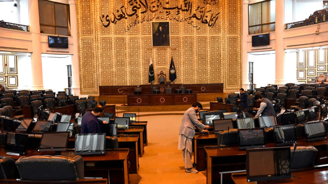 Newly elected members of KP assembly takes oath