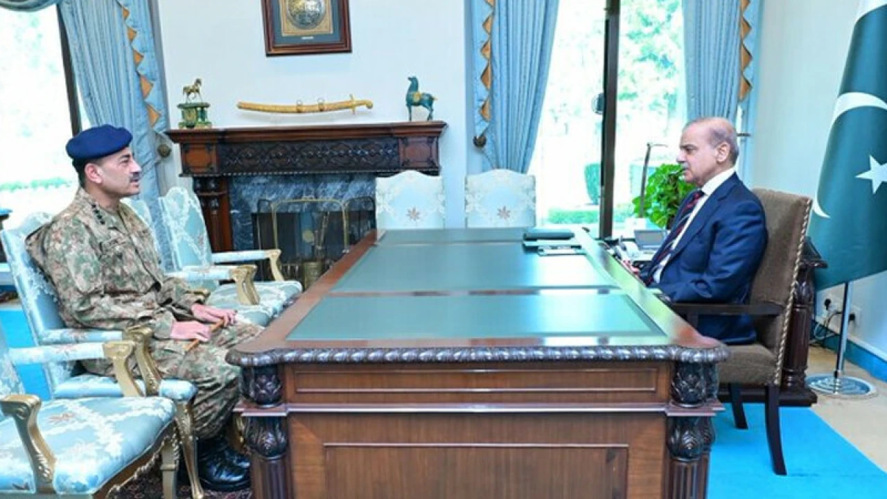 COAS discusses important issues with PM Shehbaz