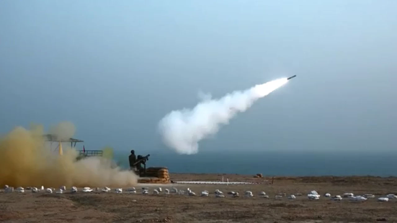 Pak-Navy successfully test-fires surface to air missiles